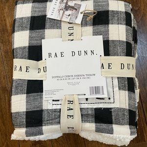 Rae Dunn black & white buffalo check throw